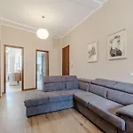Guesthost - Pegli Comfy Апартаменты *