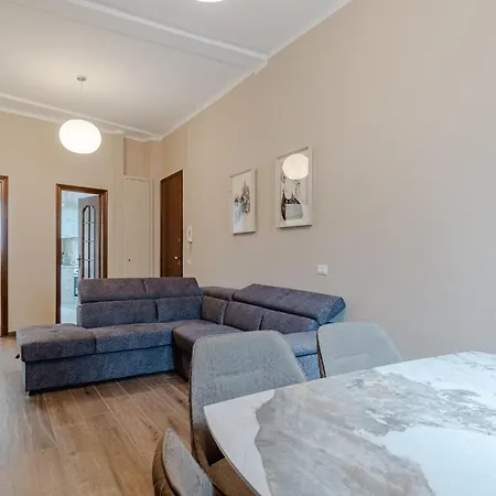 Guesthost - Pegli Comfy Apartamento Génova