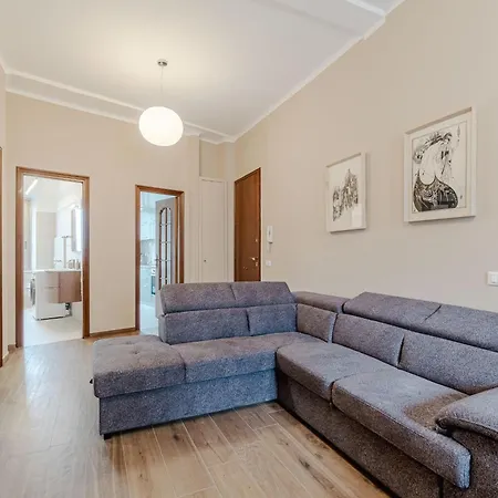 Guesthost - Pegli Comfy Appartement *