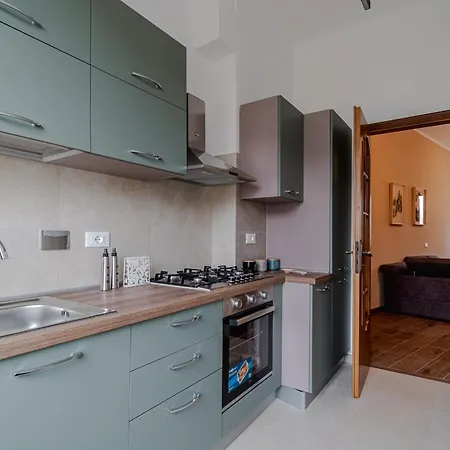Guesthost - Pegli Comfy Appartement Gênes