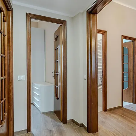 Guesthost - Pegli Comfy Appartement Gênes