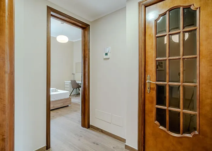 Guesthost - Pegli Comfy アパート ジェノヴァ