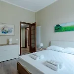 Guesthost - Pegli Comfy Apartamento Génova